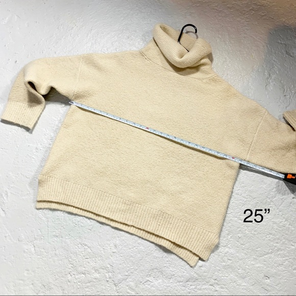 J.O.A Chunky Turtleneck Sweater in Ivory - Picture 7 of 8